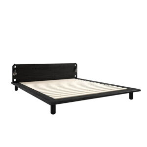 Černá dvoulůžková postel z borovicového dřeva s roštem 140x200 cm Peek – Karup Design