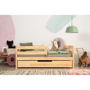 Dětská postel z borovicového dřeva s úložným prostorem v přírodní barvě 70x140 cm Mila CPD – Adeko